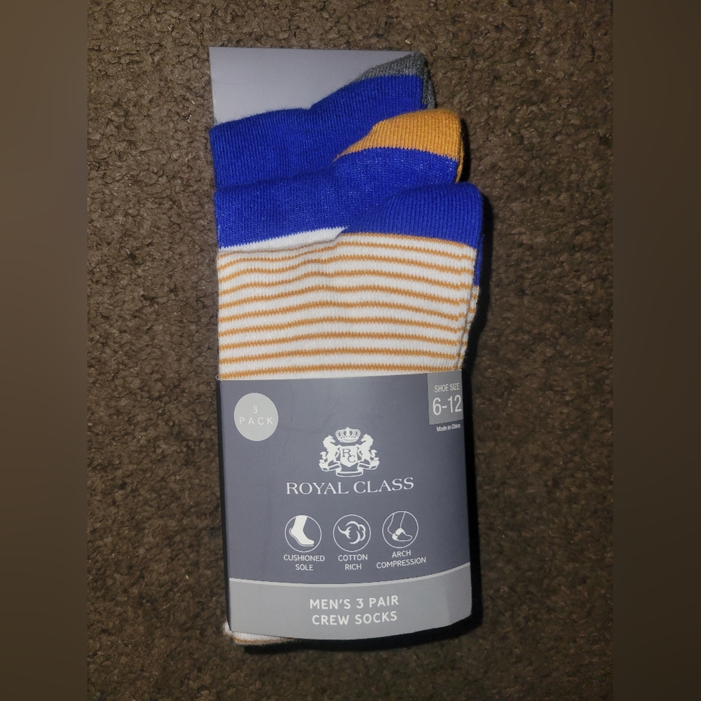 Royal Class 3 Pair Crew Casual Socks